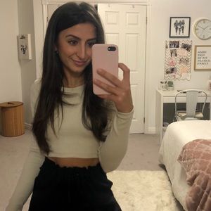 Meet your Posher, Daniella